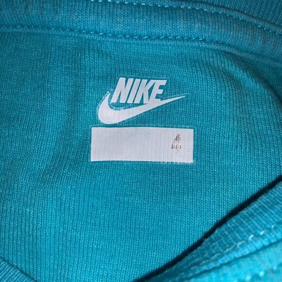 Girls Nike long sleeve shirt size 4 - Picture 4 of 4